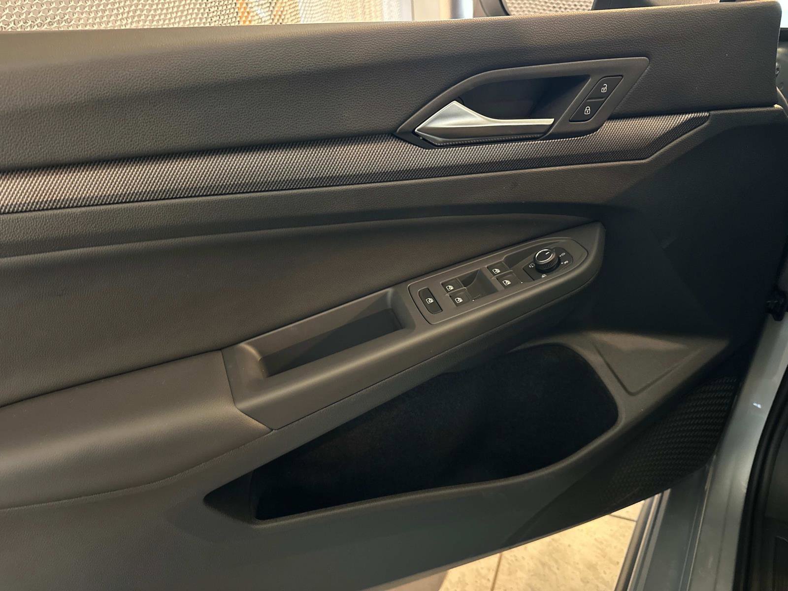 New 2025 Volkswagen GTI SE image 14