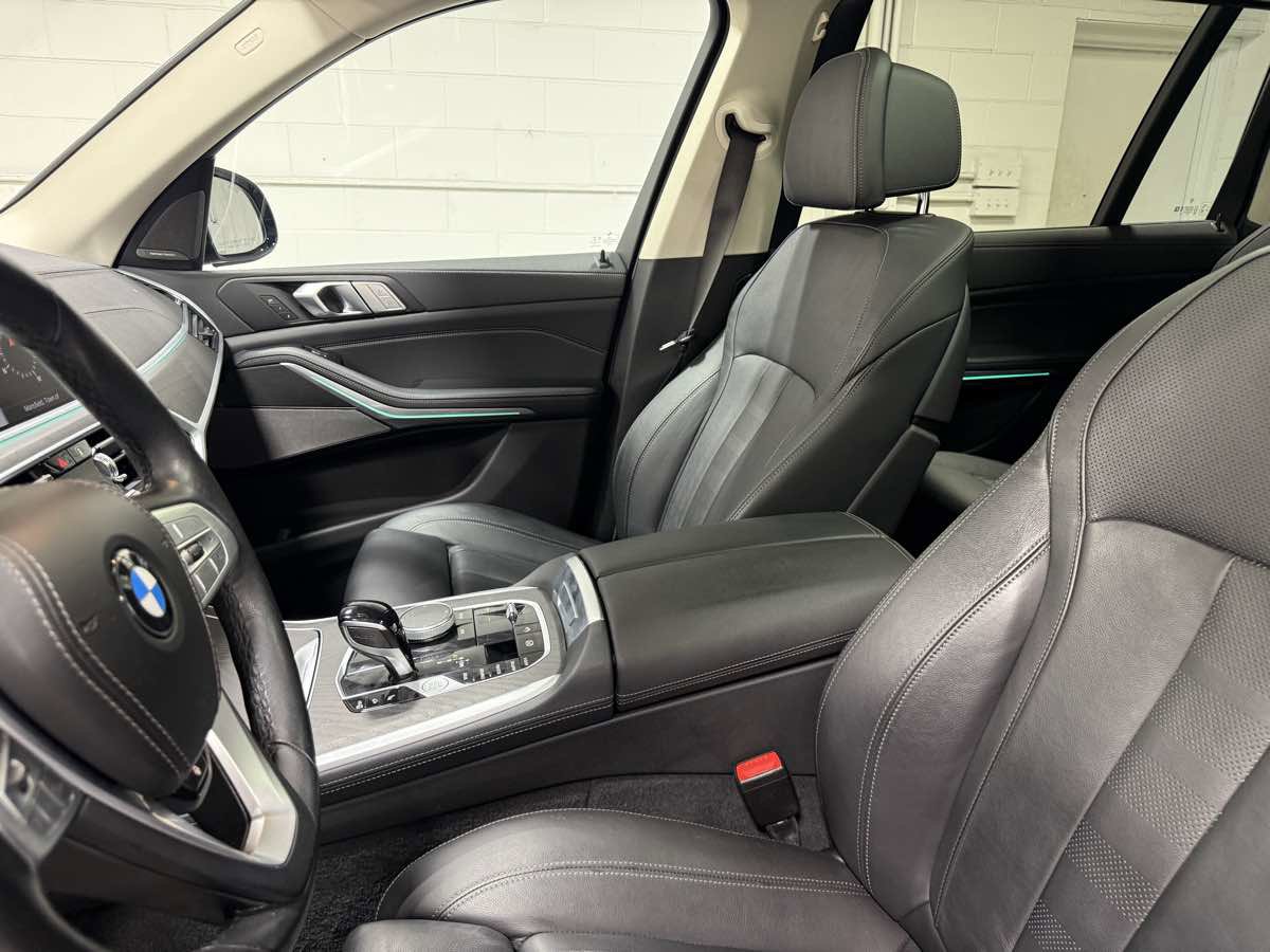 Used 2022 BMW X7 xDrive40i w/ Premium Package image 15
