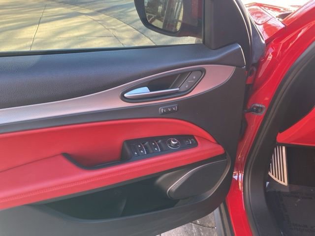Used 2019 Alfa Romeo Stelvio Sport w/ Quick Order Package 22J Sport image 9