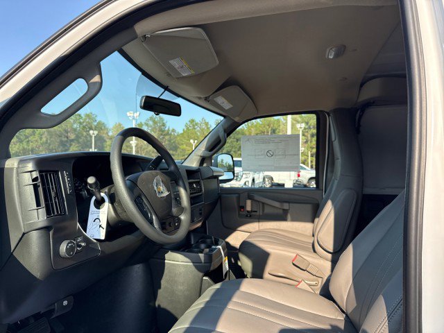 New 2025 Chevrolet Express 3500 Extended w/ Driver Convenience Package image 17