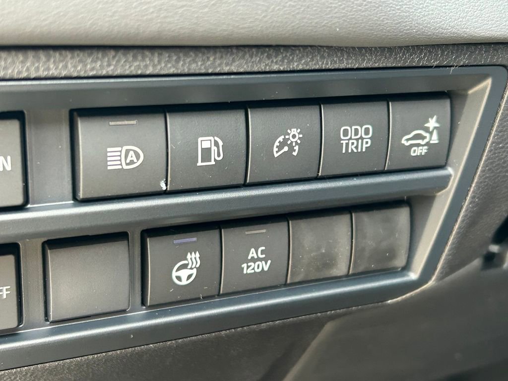 New 2026 Toyota Tundra Platinum image 32