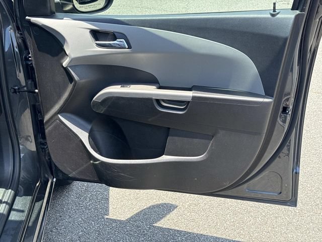 Used 2019 Chevrolet Sonic Premier FWD image 8