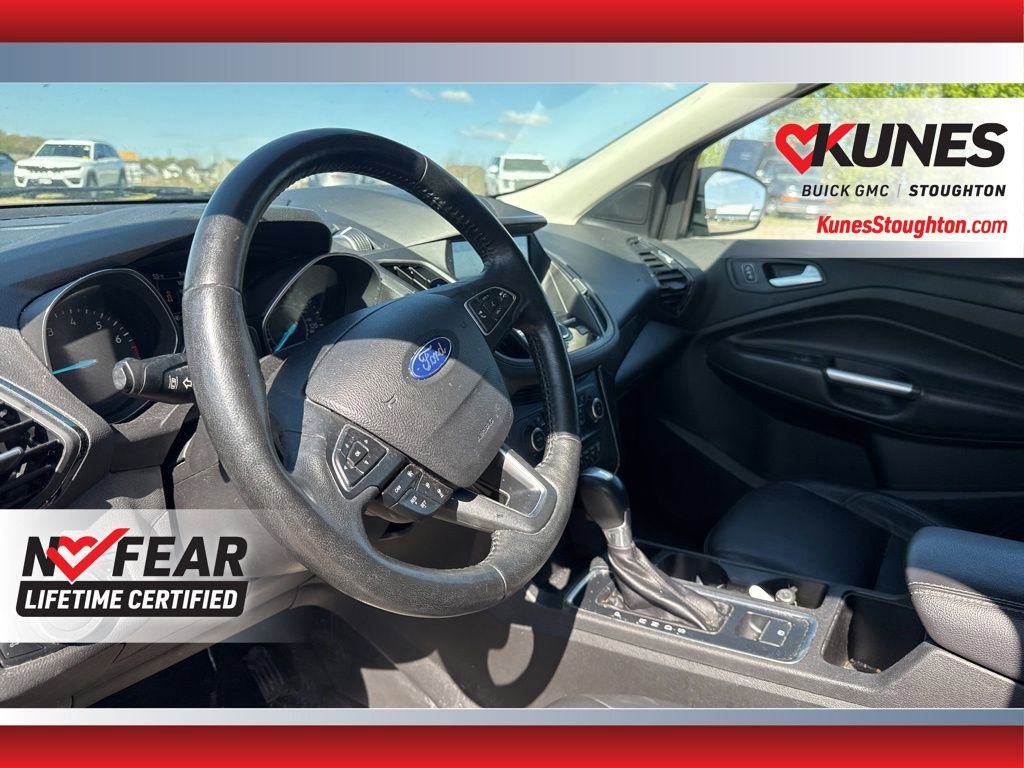 Used 2018 Ford Escape Titanium w/ Ford Safe & Smart Package AWD/4WD image 23