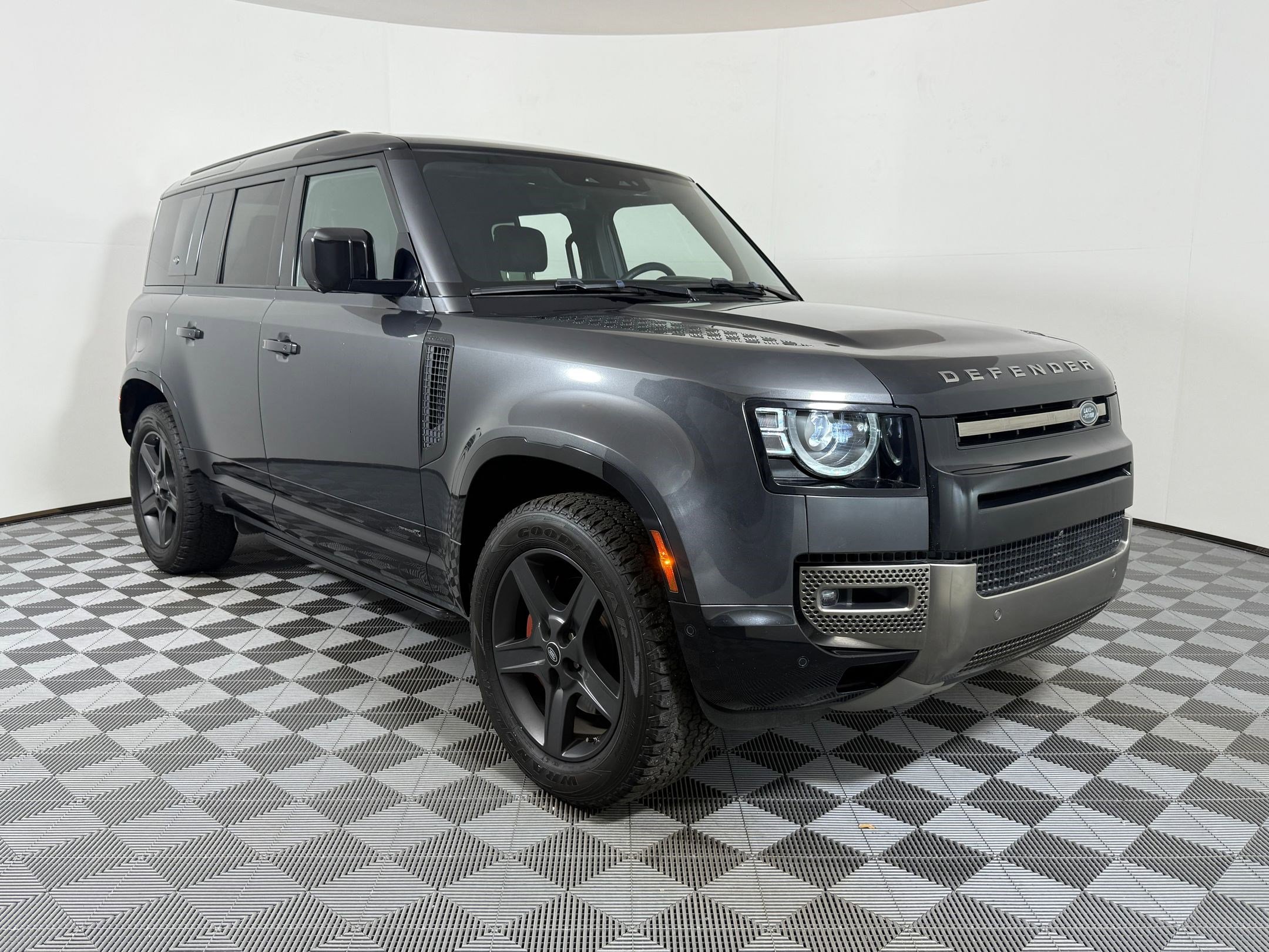 Used 2021 Land Rover Defender 110 X image 7