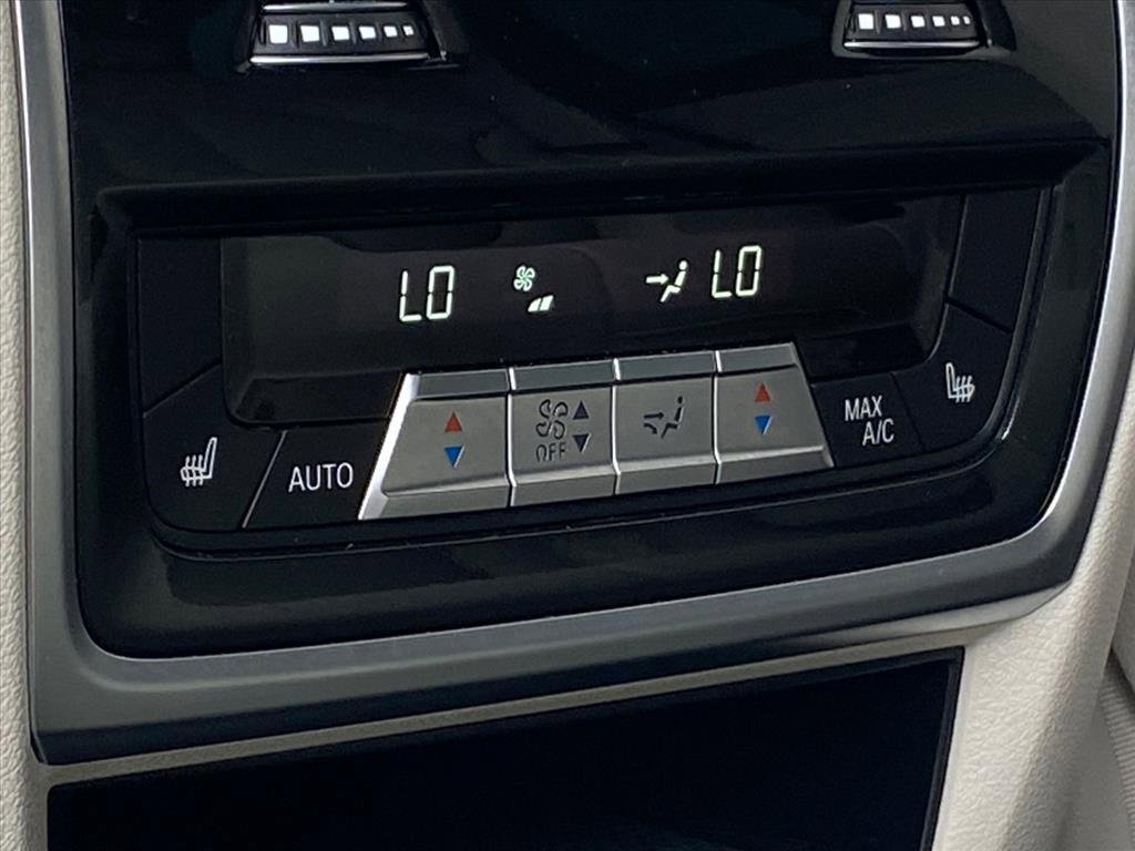 Used 2022 BMW X5 M50i w/ Executive Package image 23