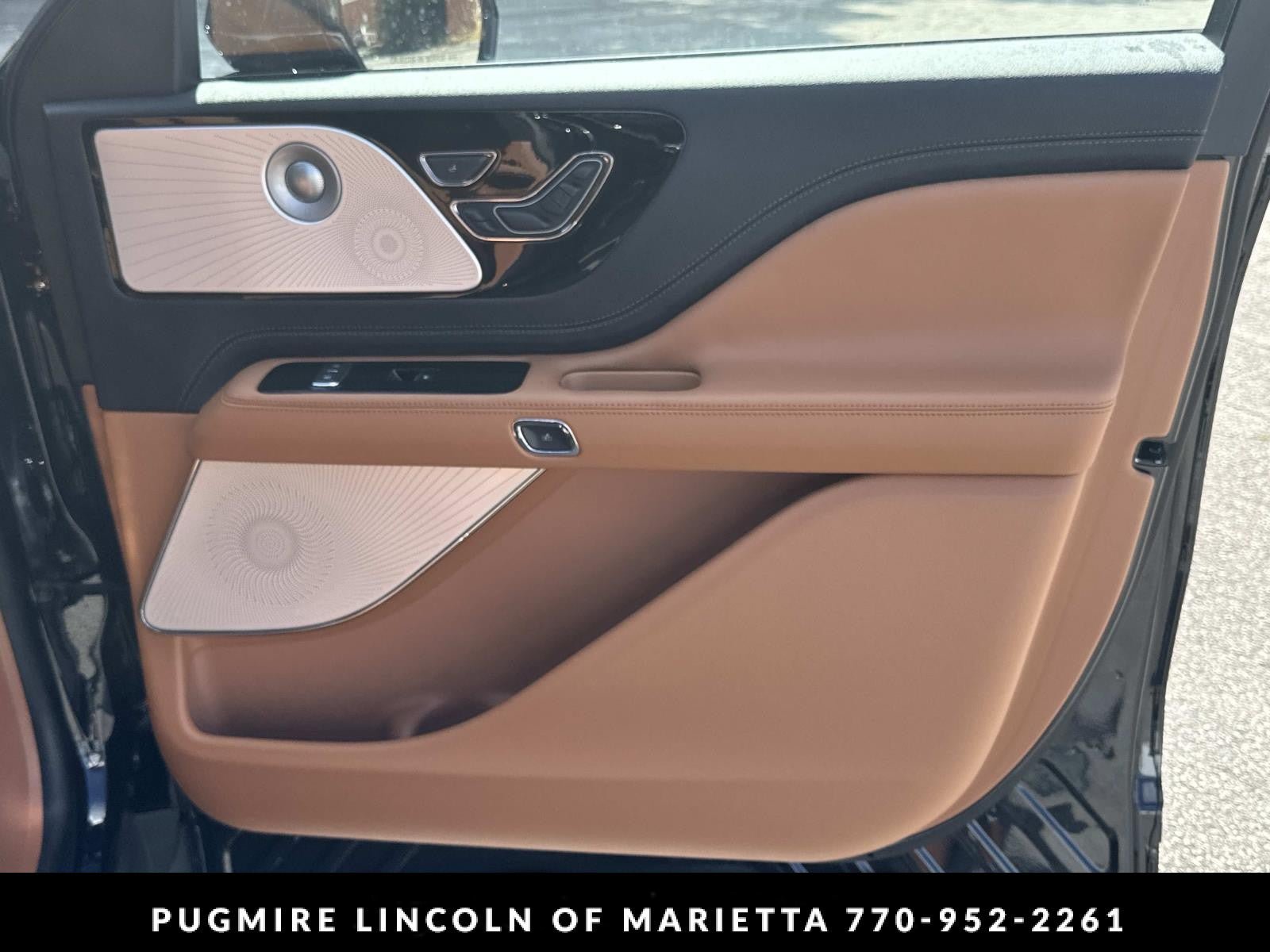 New 2026 Lincoln Aviator Black Label AWD/4WD image 14