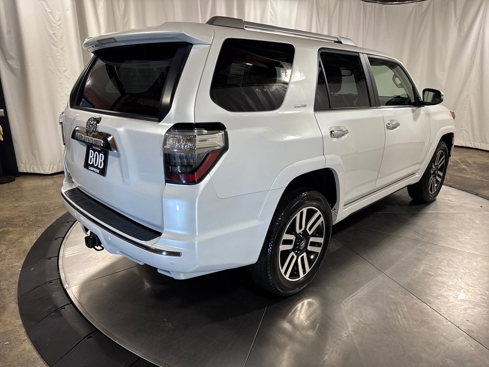 Used 2024 Toyota 4Runner Limited image 8