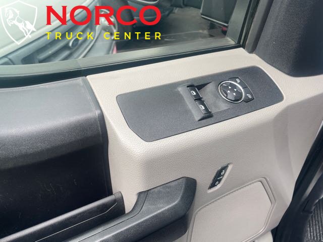 Used 2020 Ford F250 XL w/ STX Appearance Package RWD image 16