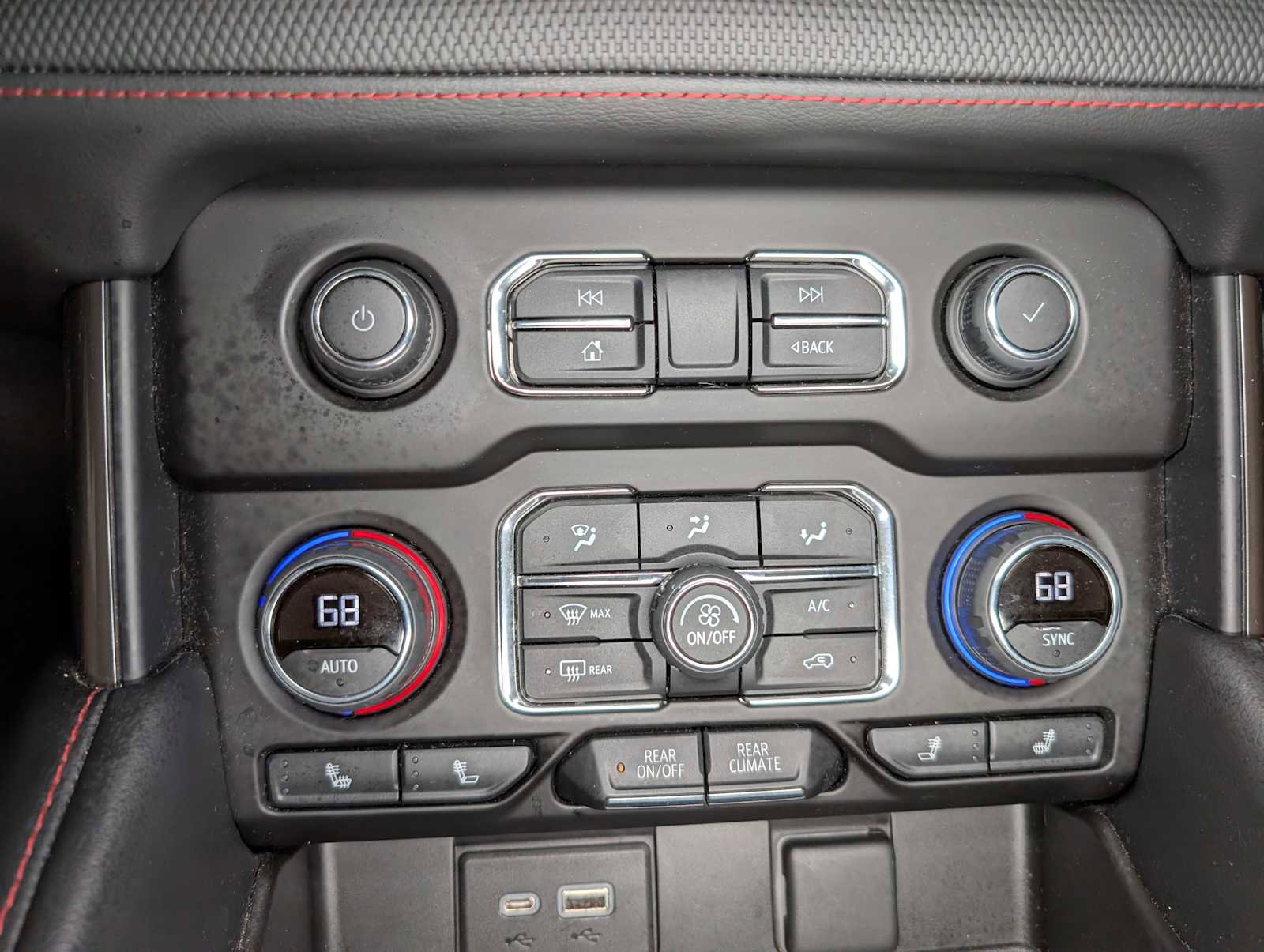 Used 2022 Chevrolet Tahoe RST w/ Sport Performance Package image 32