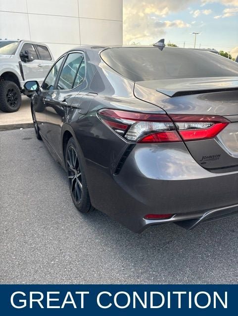 Used 2022 Toyota Camry SE w/ Convenience Package FWD image 10