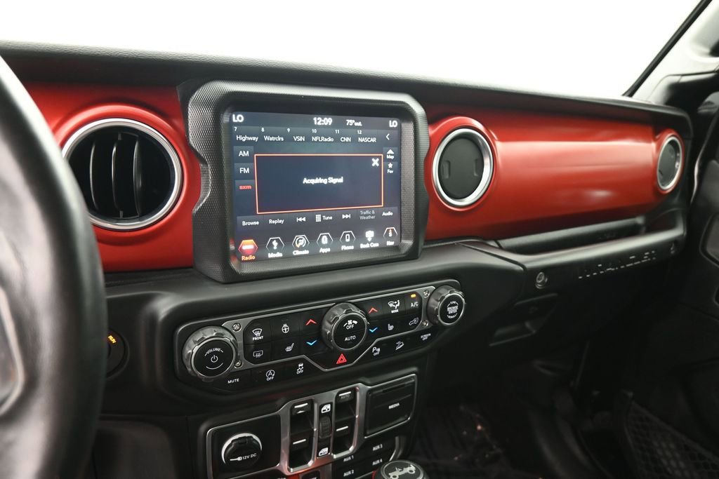 Used 2018 Jeep Wrangler Unlimited Rubicon w/ Dual Top Group AWD/4WD image 31