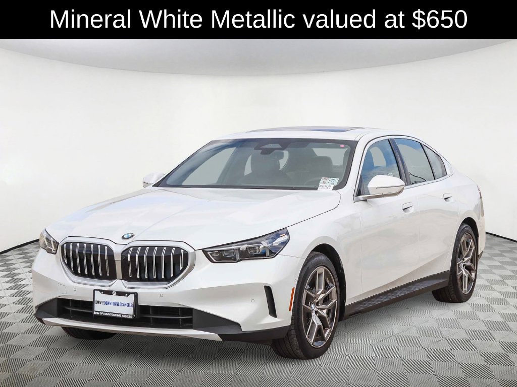 Used 2026 BMW 540i xDrive AWD/4WD image 3