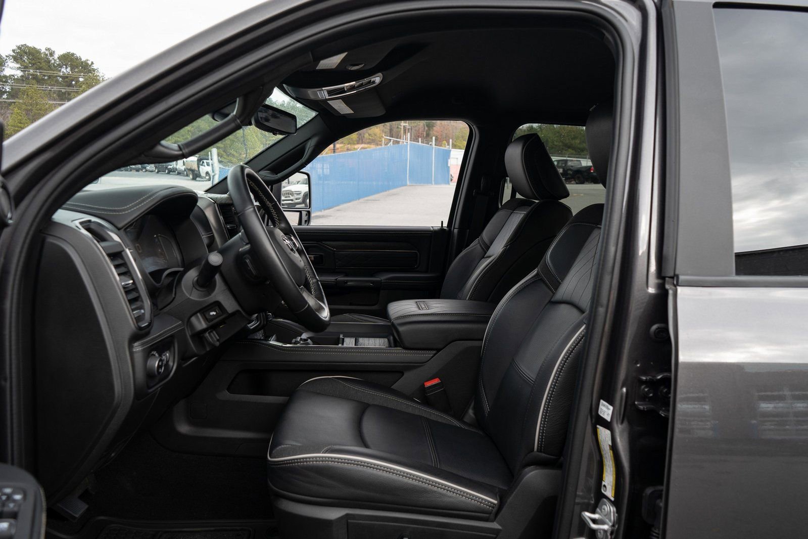 Used 2025 RAM 3500 Limited image 22