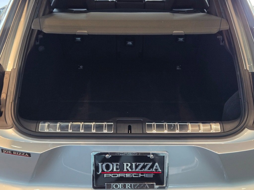 Certified 2025 Porsche Panamera GTS image 21