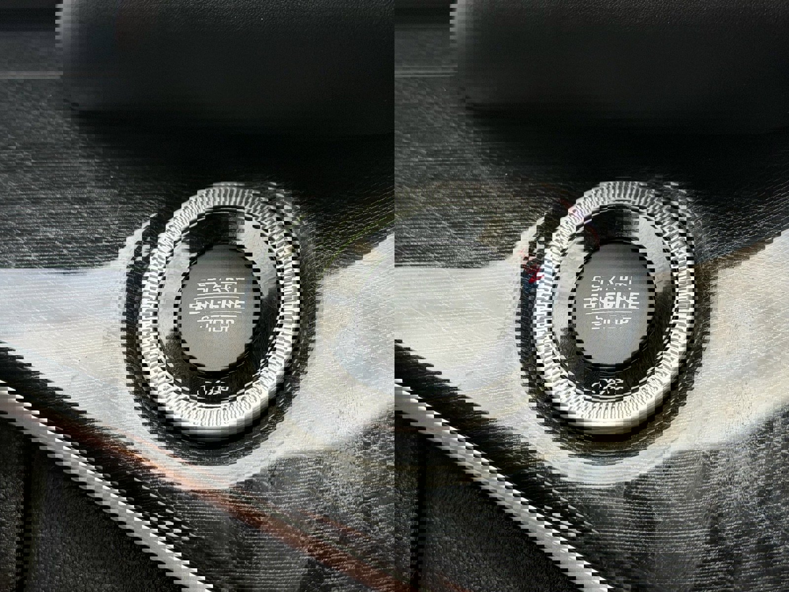 Used 2022 Jeep Grand Cherokee Trailhawk w/ Advanced Protech Group II image 33