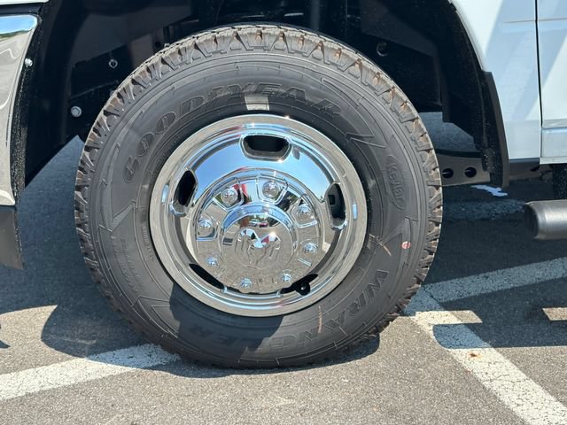 New 2027 RAM 3500 Tradesman w/ Chrome Appearance Group A AWD/4WD image 9