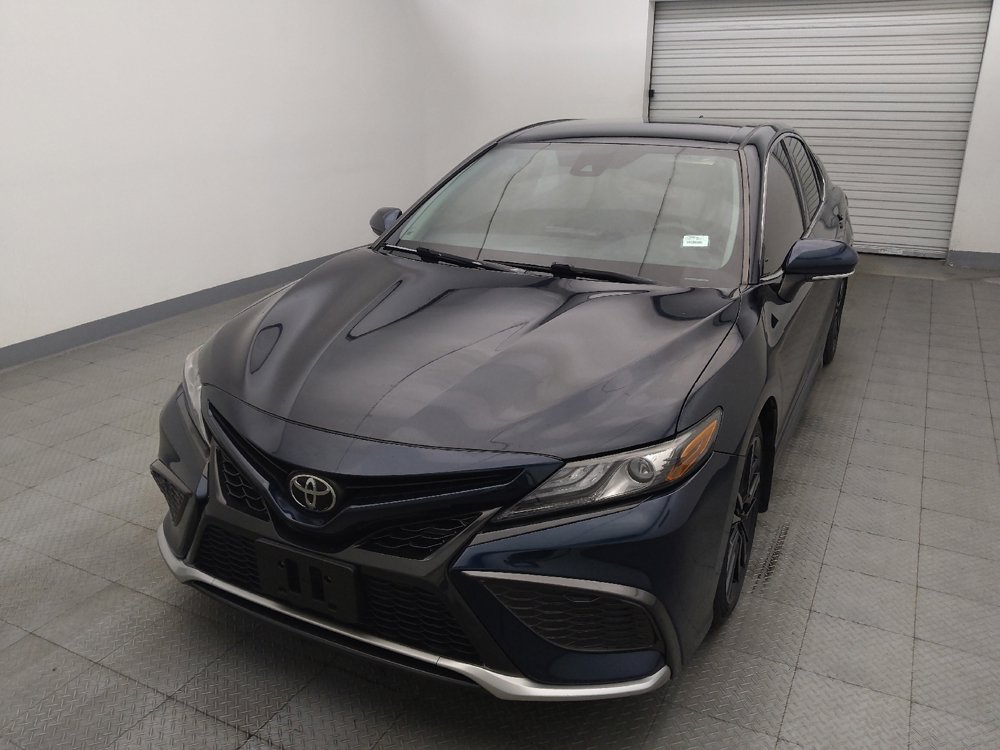 Used 2021 Toyota Camry XSE image 15