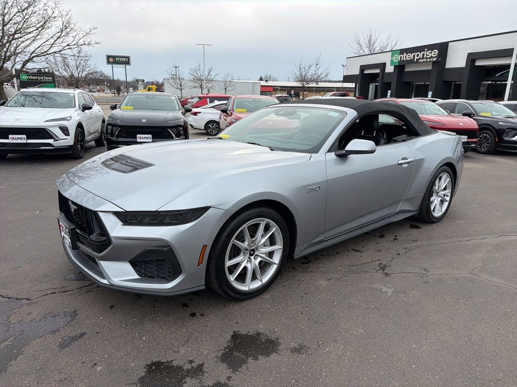 Used 2025 Ford Mustang GT Premium RWD image 19