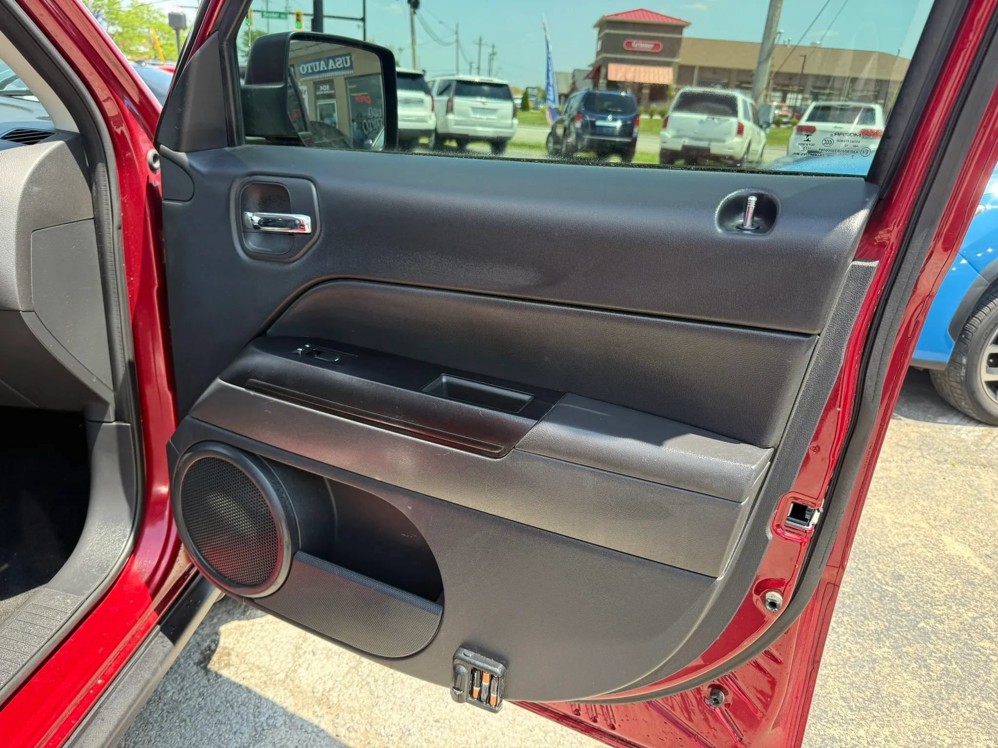 Used 2016 Jeep Patriot High Altitude AWD/4WD image 20