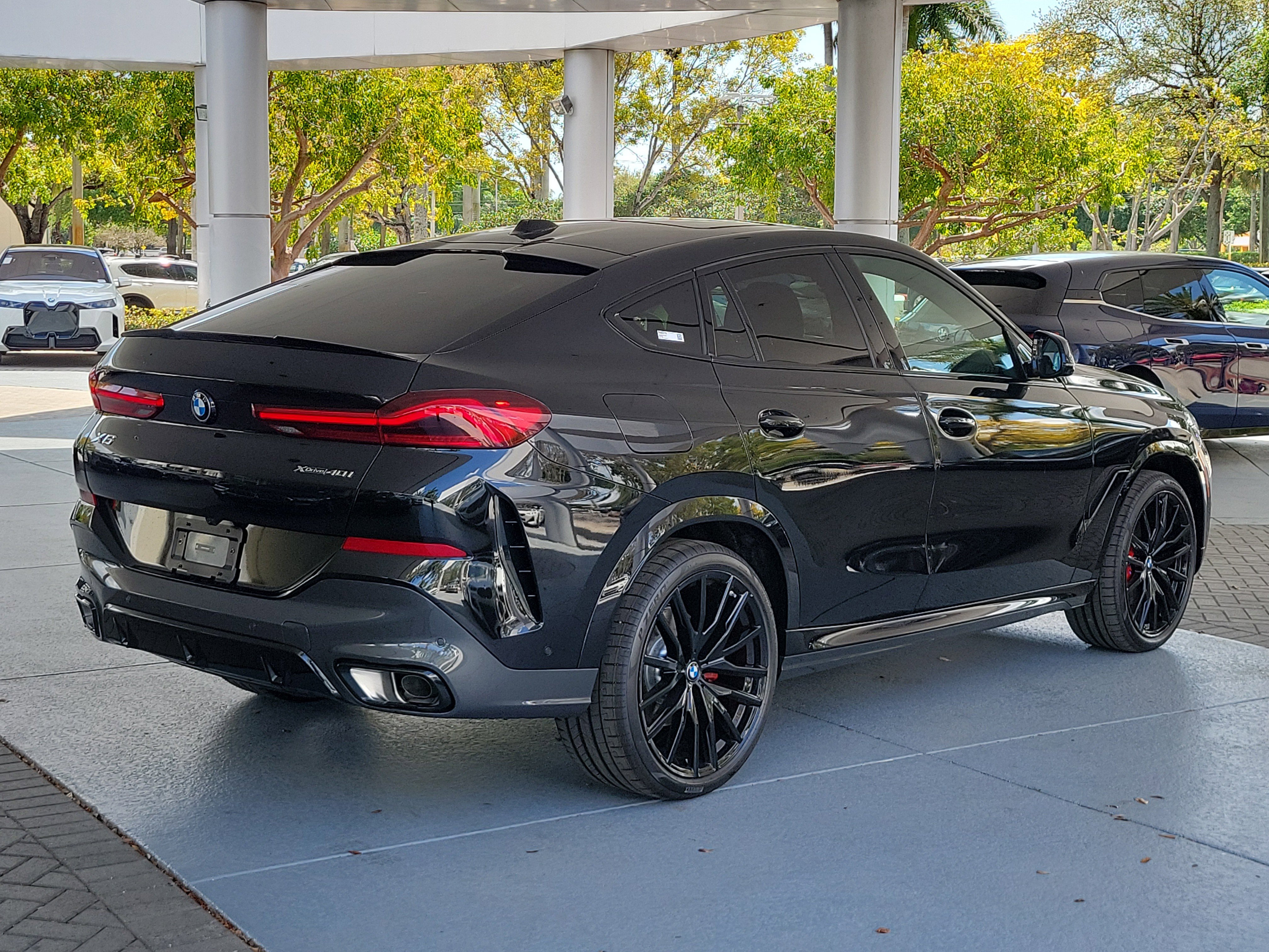 New 2026 BMW X6 xDrive40i image 4