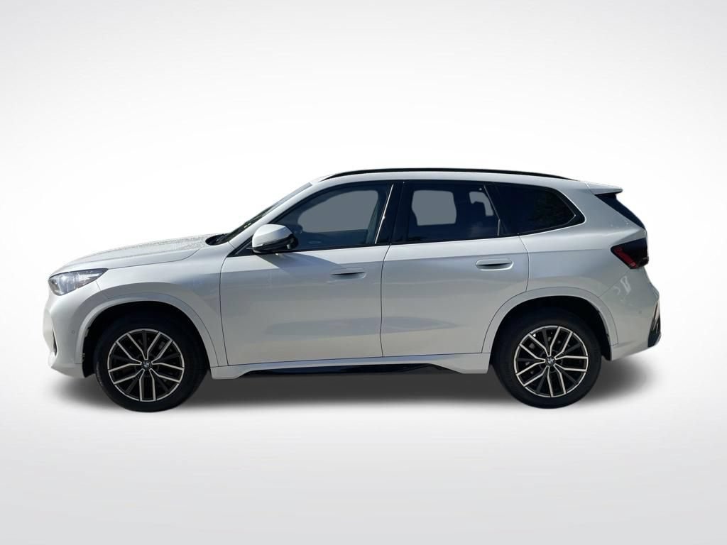 Used 2023 BMW X1 xDrive28i w/ M Sport Package AWD/4WD image 8