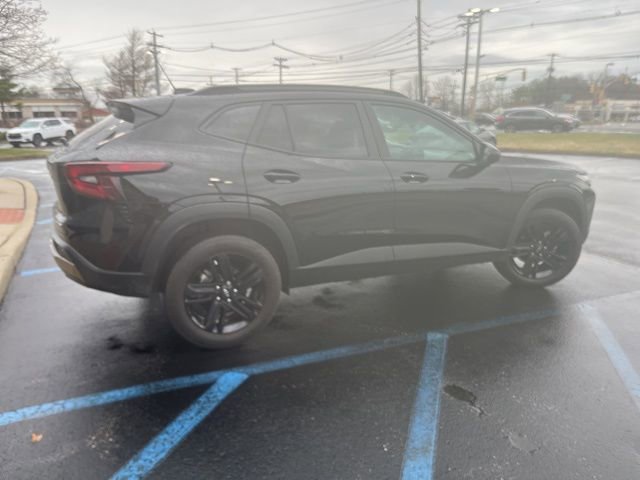 Used 2025 Chevrolet Trax ACTIV w/ Driver Confidence Package image 4