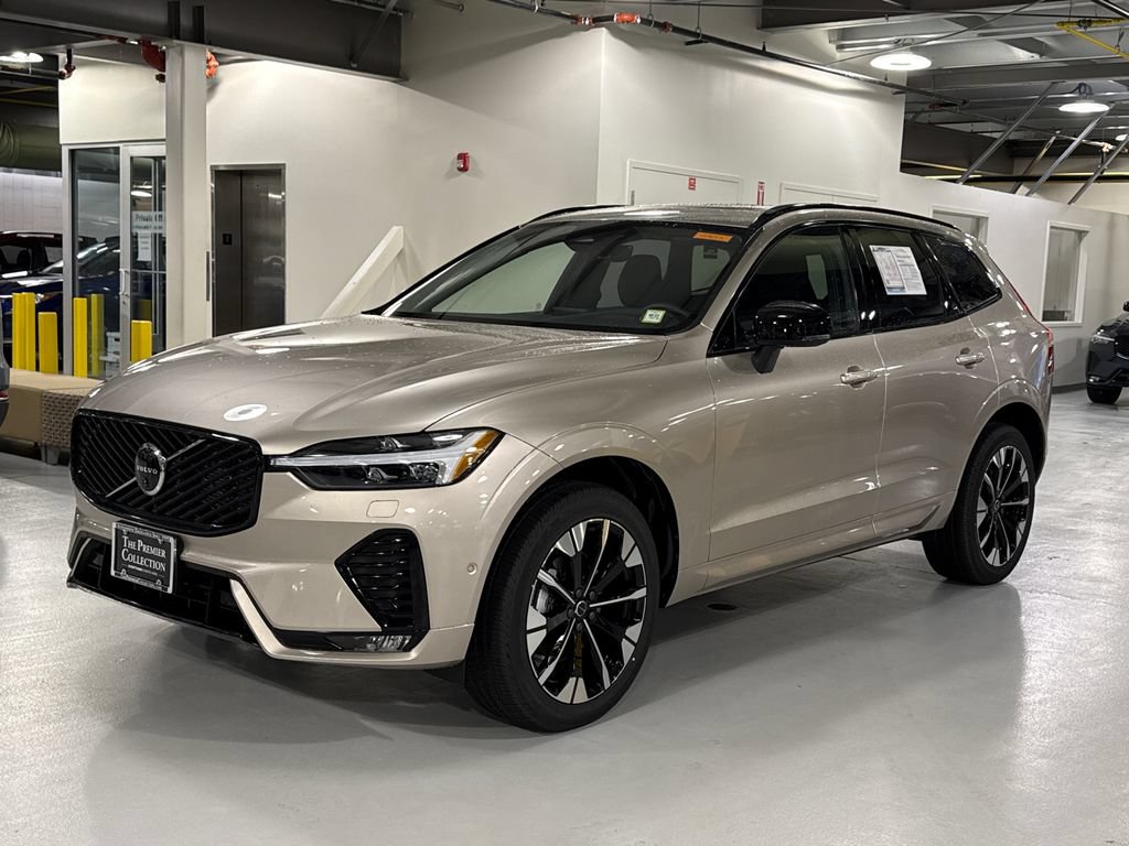 Used 2026 Volvo XC60 B5 Plus w/ Climate Package AWD/4WD image 5