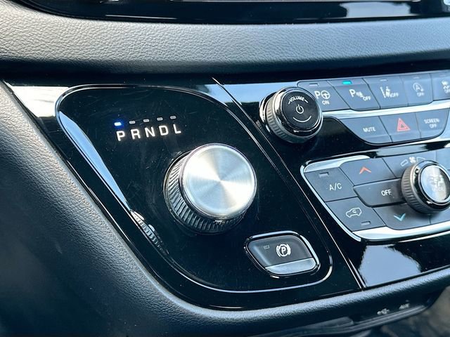 Used 2020 Chrysler Pacifica Touring-L Plus w/ Advanced Safetytec Group image 17