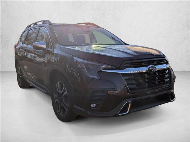 Used 2023 Subaru Ascent Touring image 3