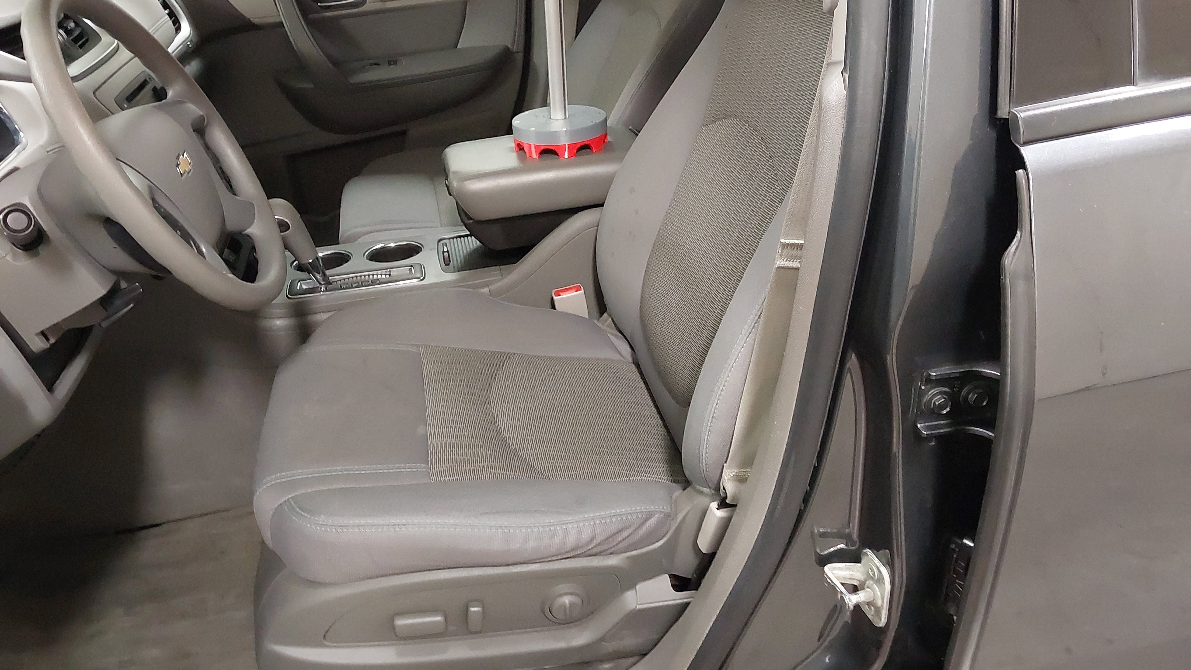 Used 2014 Chevrolet Traverse LS FWD image 22