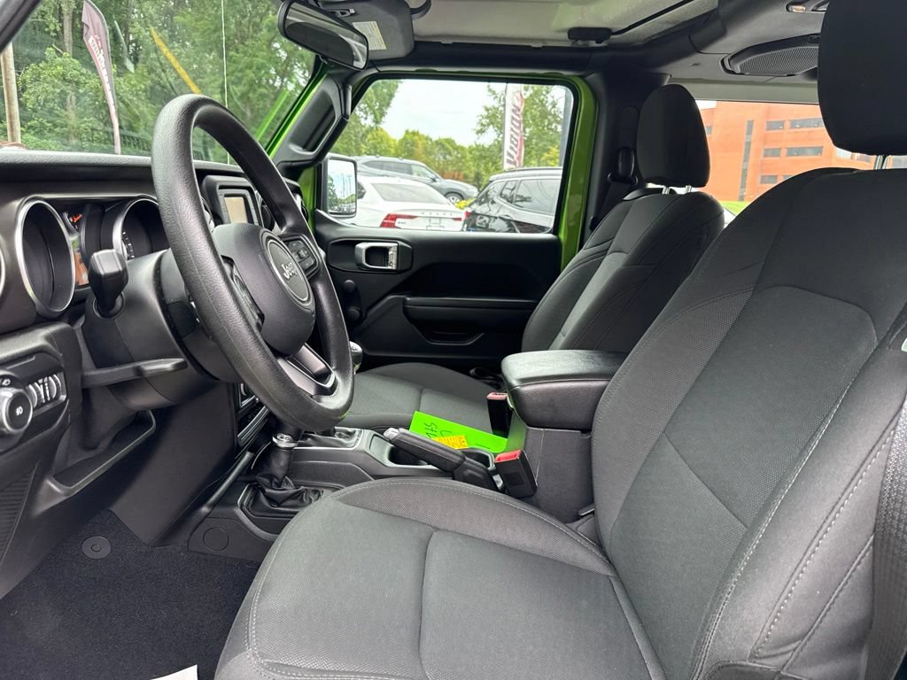 Used 2019 Jeep Wrangler Sport AWD/4WD image 9