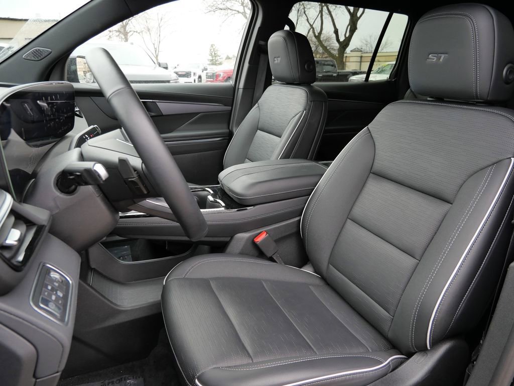 Used 2025 Buick Enclave Sport Touring image 31