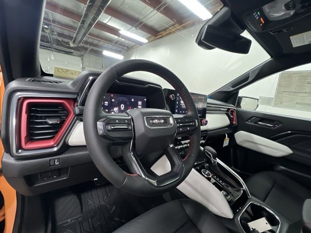 New 2025 GMC Canyon AT4 w/ AT4X Package image 10