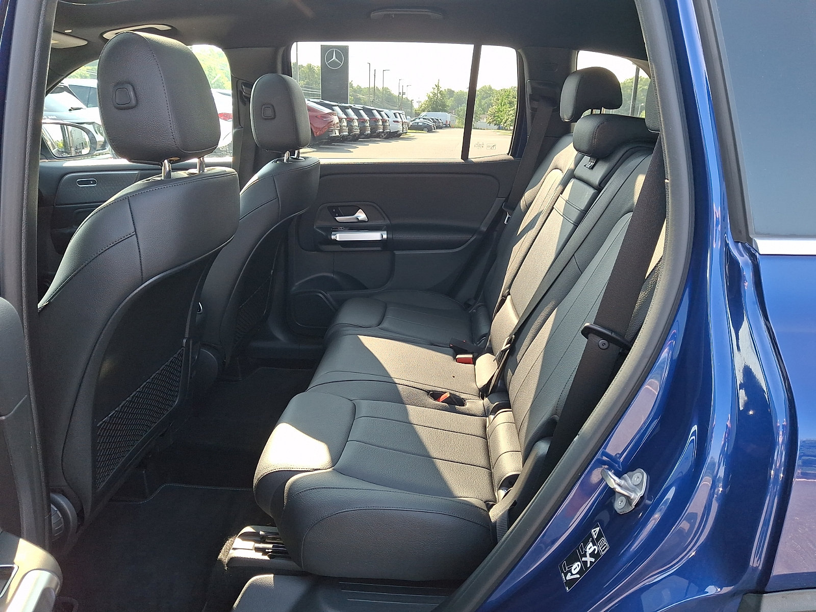 Used 2022 Mercedes-Benz GLB 250 4MATIC image 10