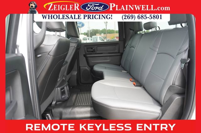 Used 2023 RAM 3500 Tradesman w/ Convenience Group image 11