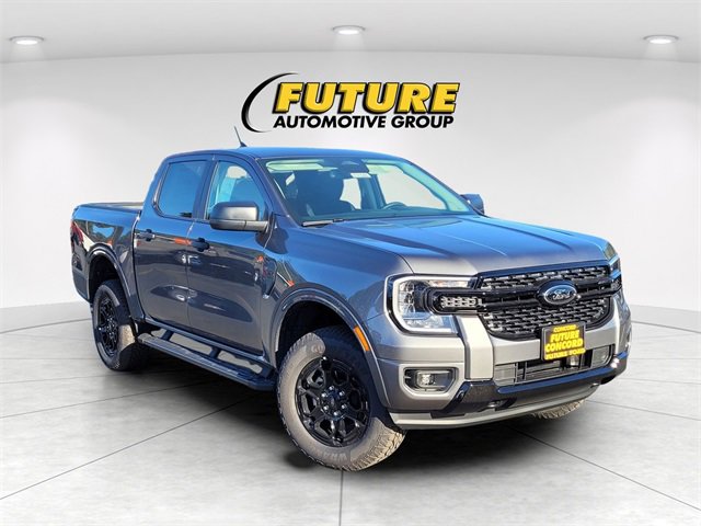New 2025 Ford Ranger XLT w/ Black Appearance Package