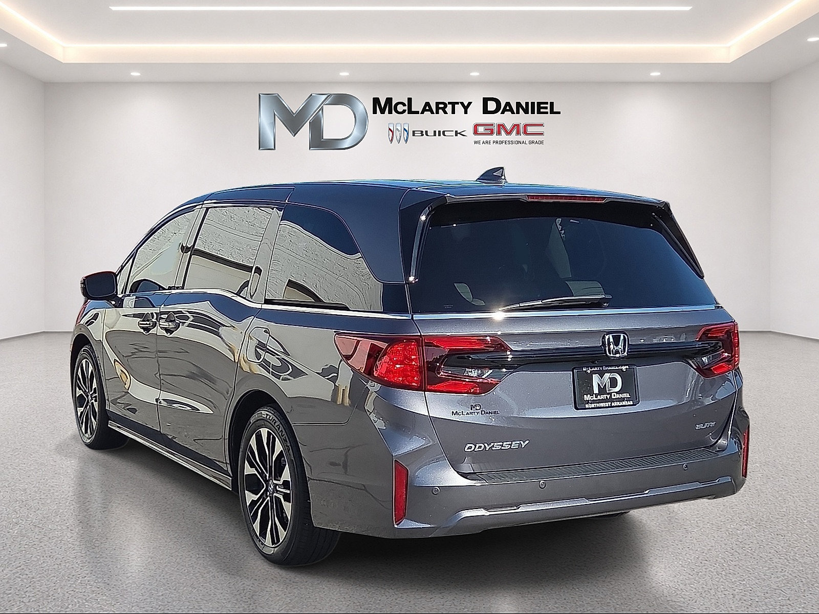 Used 2025 Honda Odyssey Elite image 13