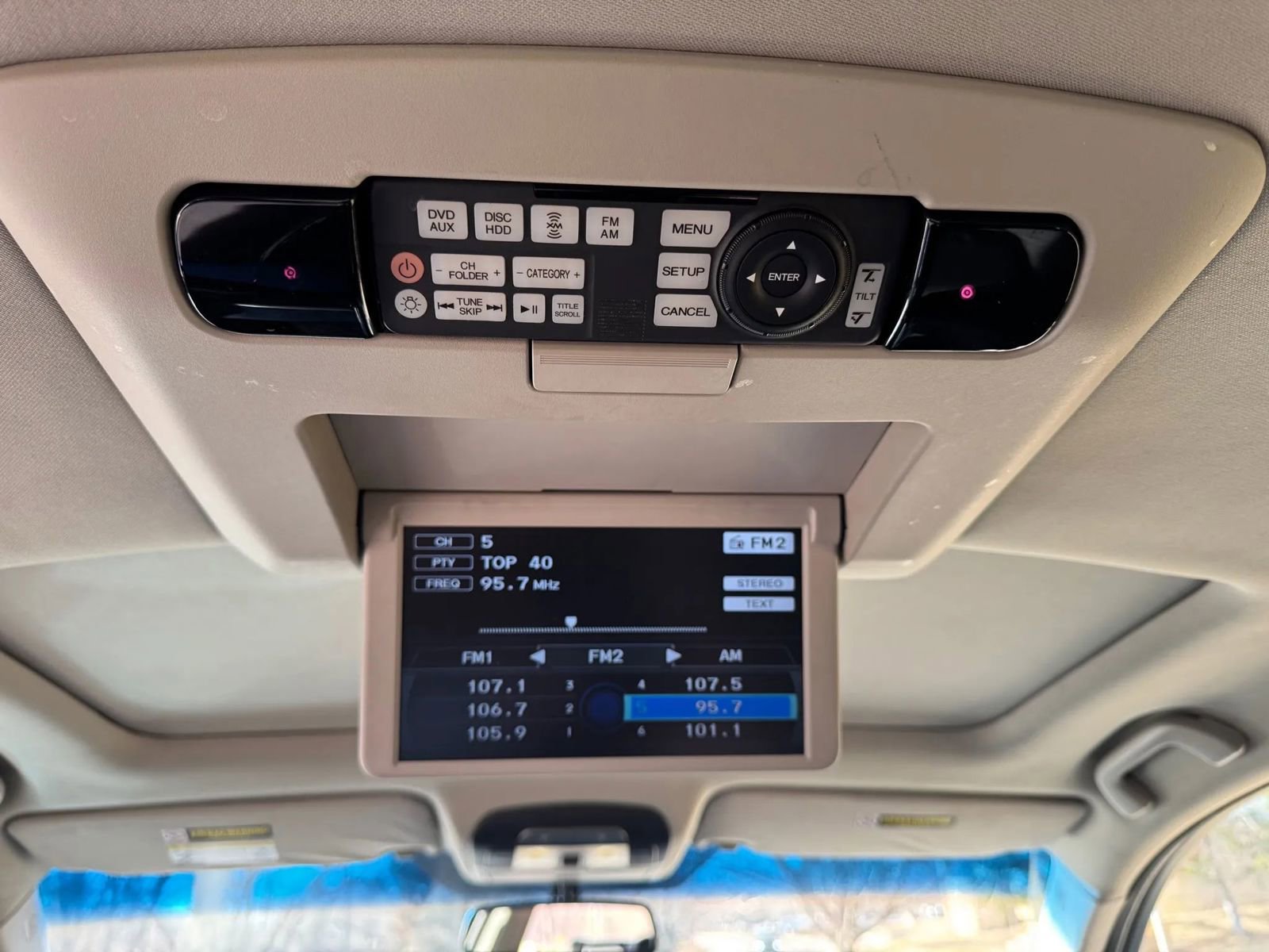 Used 2011 Acura MDX w/ Technology & Entertainment image 28