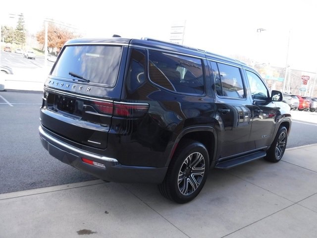 Used 2022 Jeep Wagoneer Series III image 14