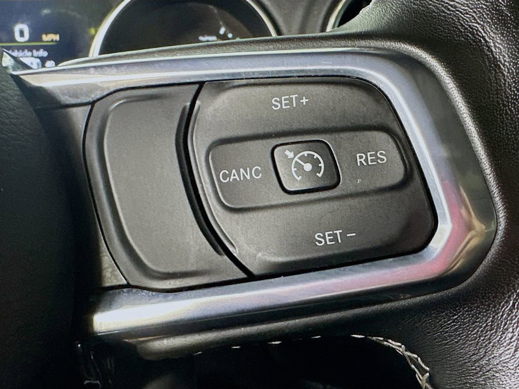 Used 2023 Jeep Wrangler Unlimited Sahara w/ Cold Weather Group AWD/4WD image 23
