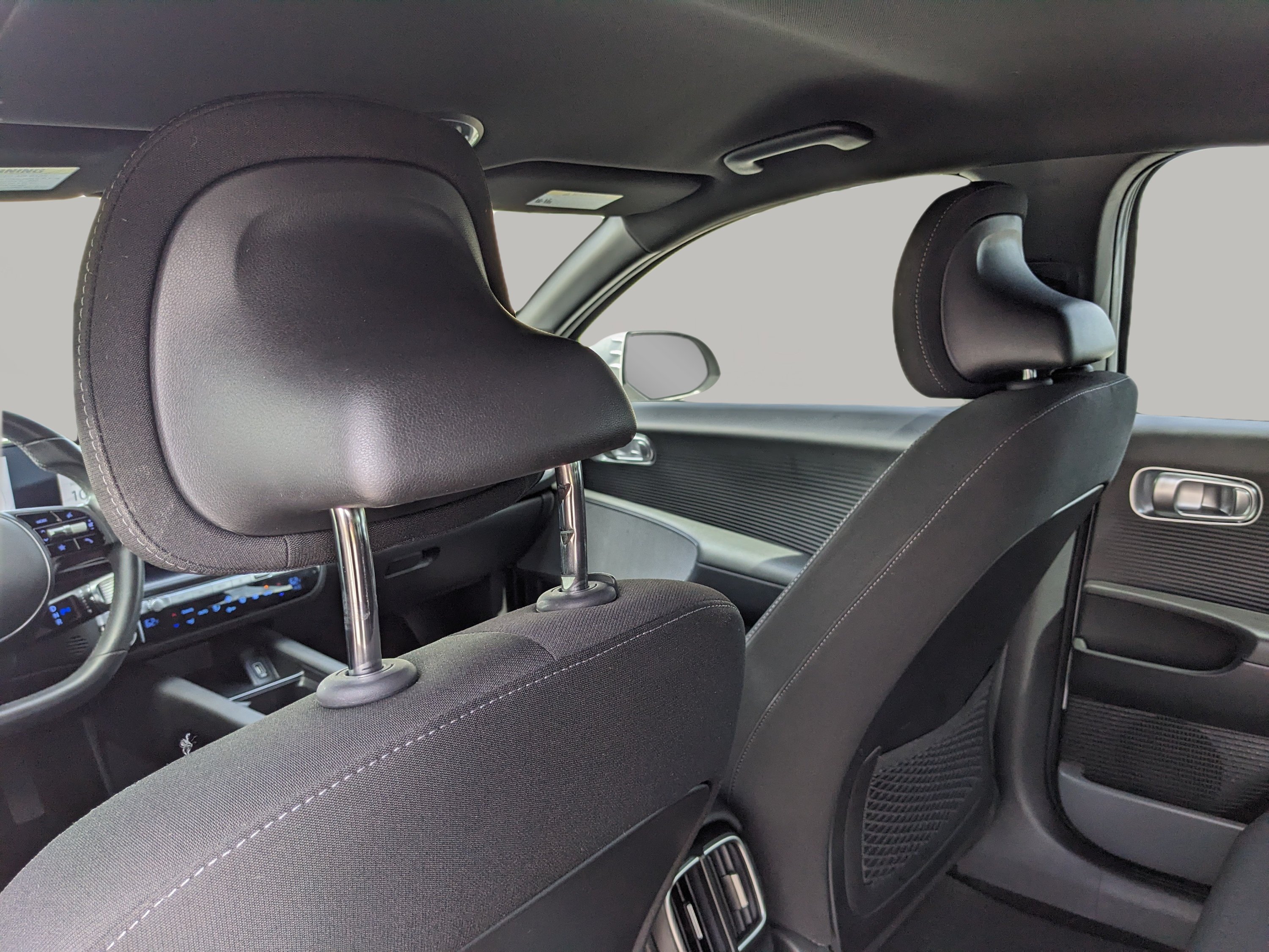 Used 2023 Hyundai Ioniq 6 SE RWD image 17