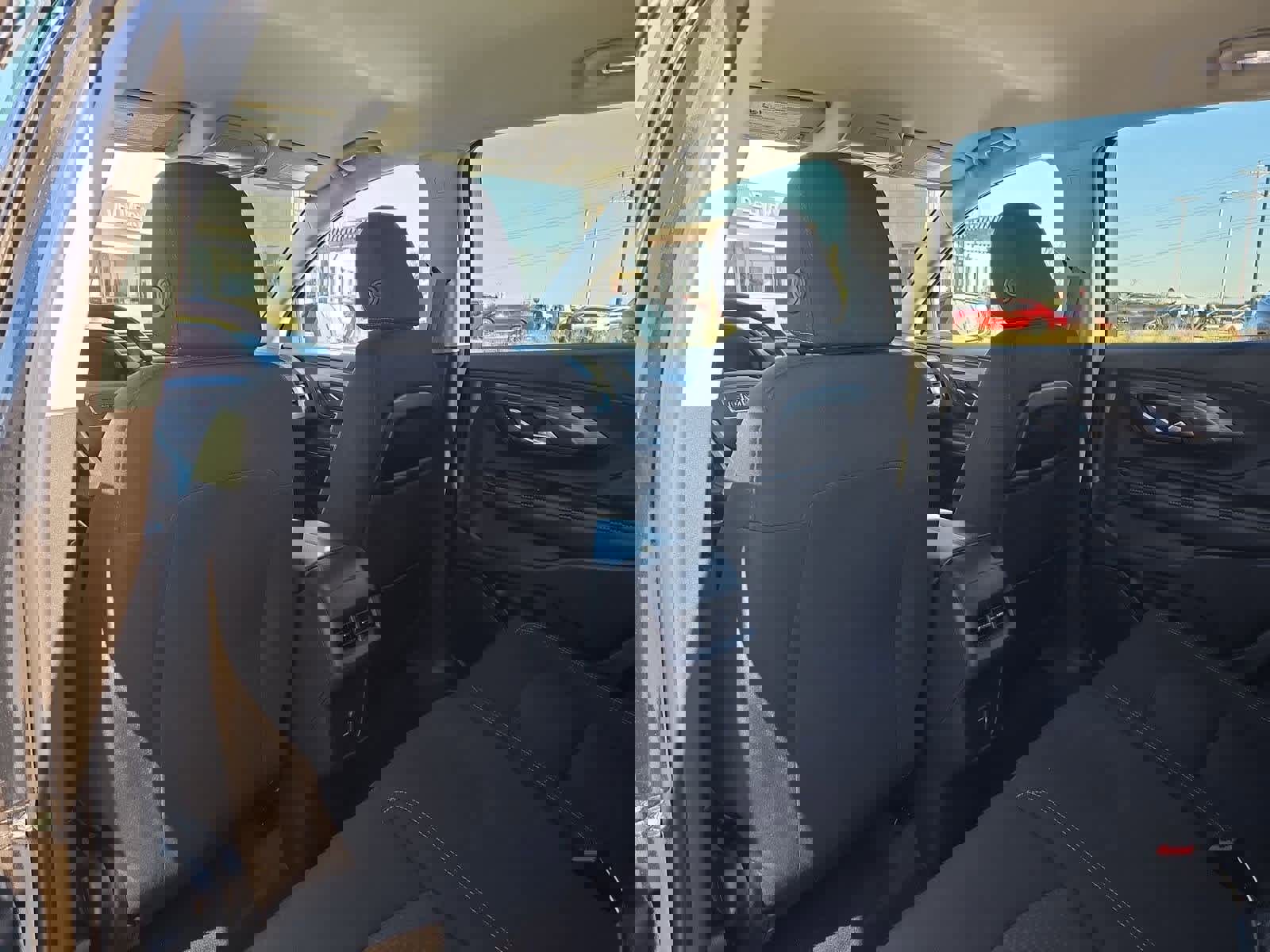 Used 2024 GMC Terrain SLE image 17