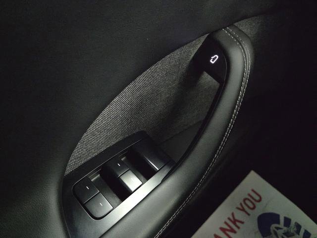 Used 2023 Tesla Model X Plaid image 28