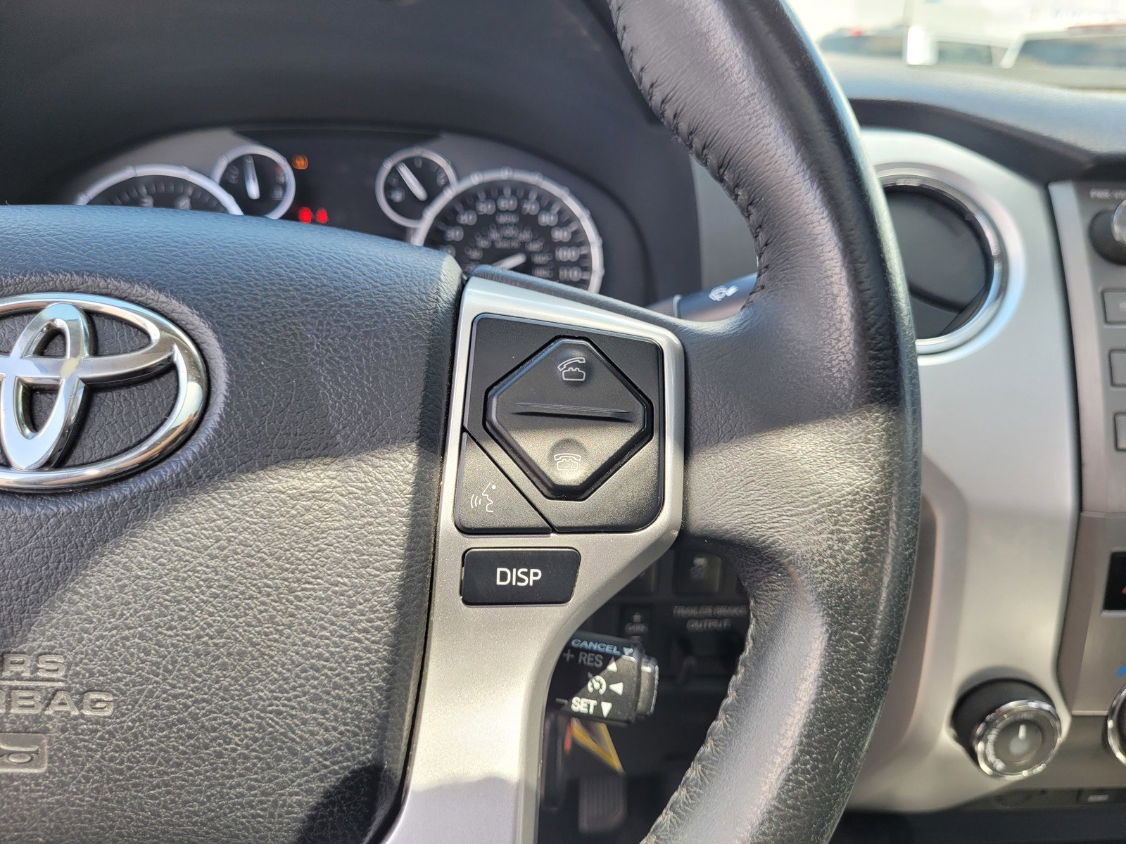Used 2016 Toyota Tundra Limited w/ Limited Premium Package image 22