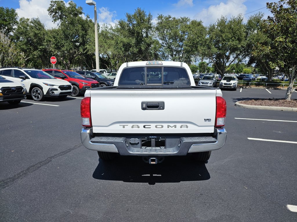 Used 2017 Toyota Tacoma SR5 w/ Tow Package RWD image 4