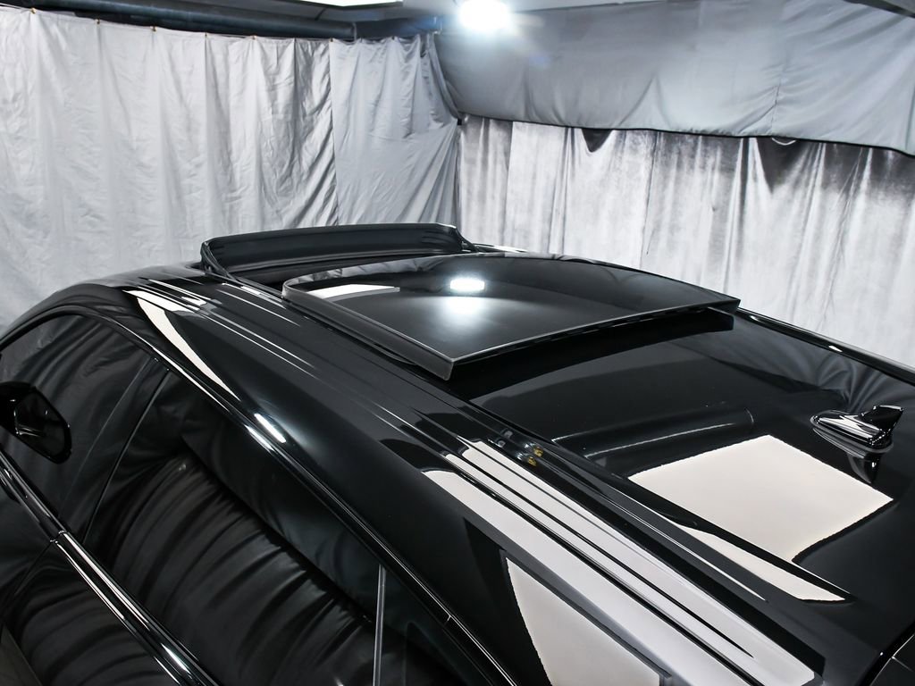 Used 2022 Lamborghini Urus AWD/4WD image 83