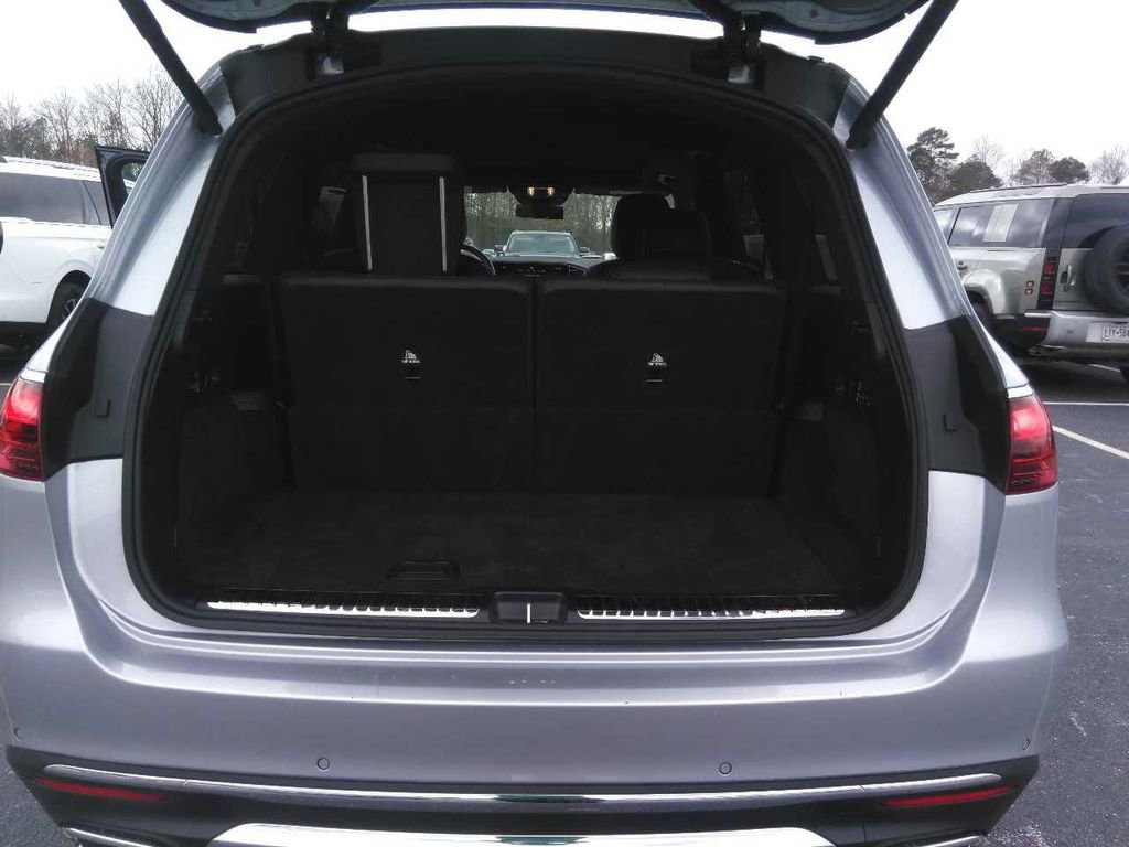 Used 2025 Mercedes-Benz GLS 450 GLS 450 image 8