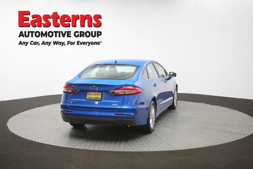 Used 2020 Ford Fusion SE FWD image 38