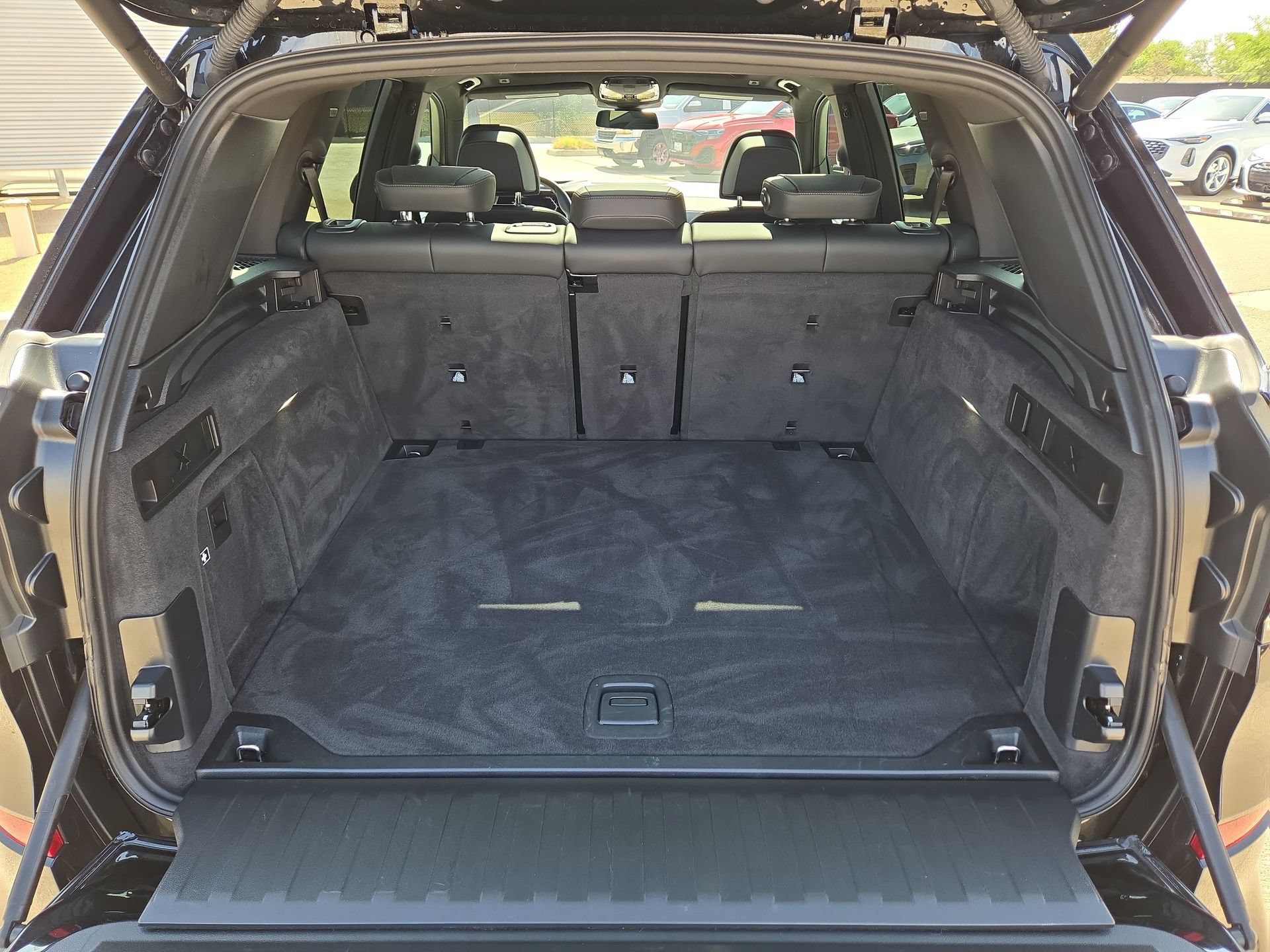 Used 2026 BMW X5 M60i AWD/4WD image 12