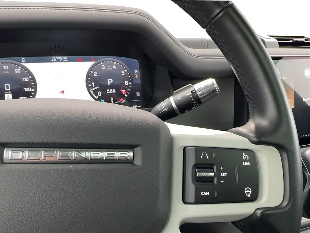 Used 2022 Land Rover Defender 110 X-Dynamic SE AWD/4WD image 41